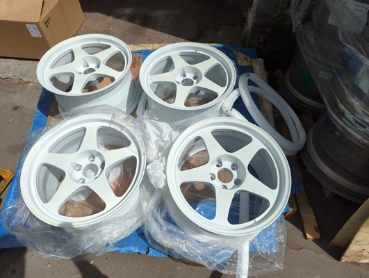 Desmond Regamaster EVO II Forge Auto Wheels do Hondy Civic Type R