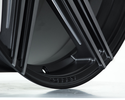 Przyciemniane, błyszczące, czarne kute koła Vossen HF6-2 do Forda F-150 Raptor Escalade