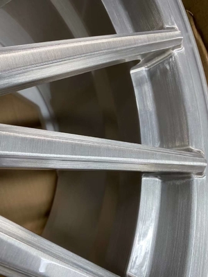 Szczotkowane srebrne kute koła Vossen VFS-2 do BMW E93 M3