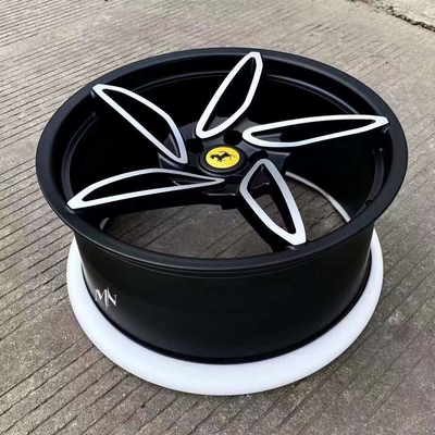 Kute koła Ferrari z 5 szprychami do 458 488 Spider Niestandardowe wykończenie