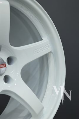 Na zamówienie Forged Nismo Rays 57CR Koła 370Z 350Z Clubsport Białe obręcze