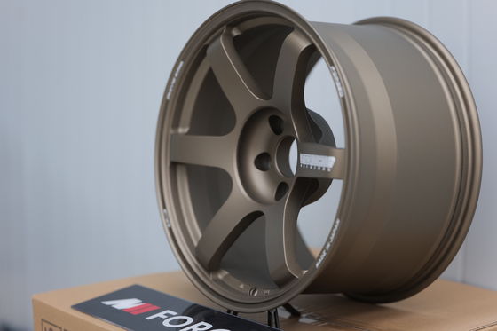Volk Racing Futed Wheels TE37 Saga S-plus brąz