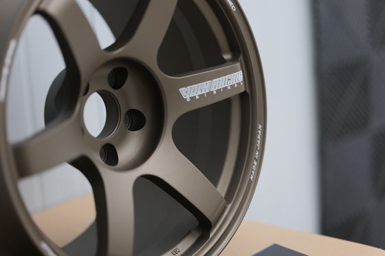 Volk Racing Futed Wheels TE37 Saga S-plus brąz