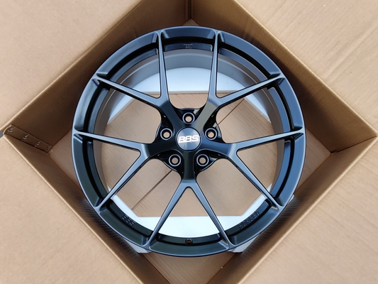 Felgi BBS Fi-R Satin Black 6061-T6 ze stopu aluminium kutego